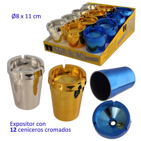Expositor  con  12  ceniceros  cromados  para  coche